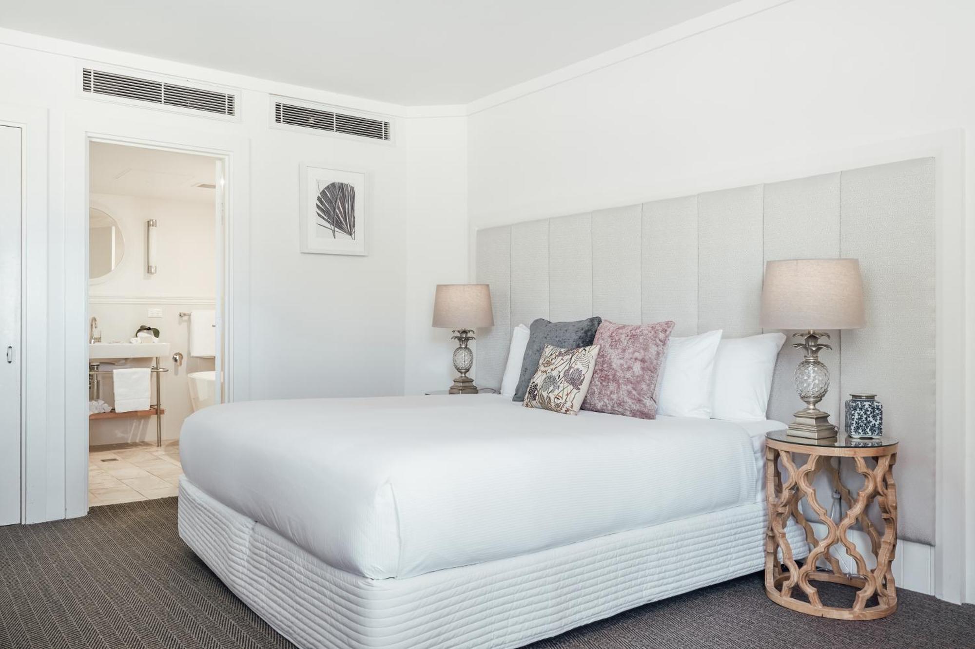 Anchorage Port Stephens Hotel Corlette Стая снимка